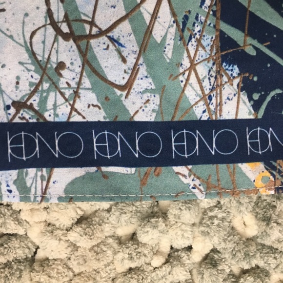 Scarf - Picture 2 of 3